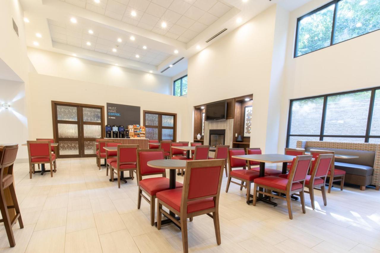 Holiday Inn Express Johnson City By Ihg Екстер'єр фото