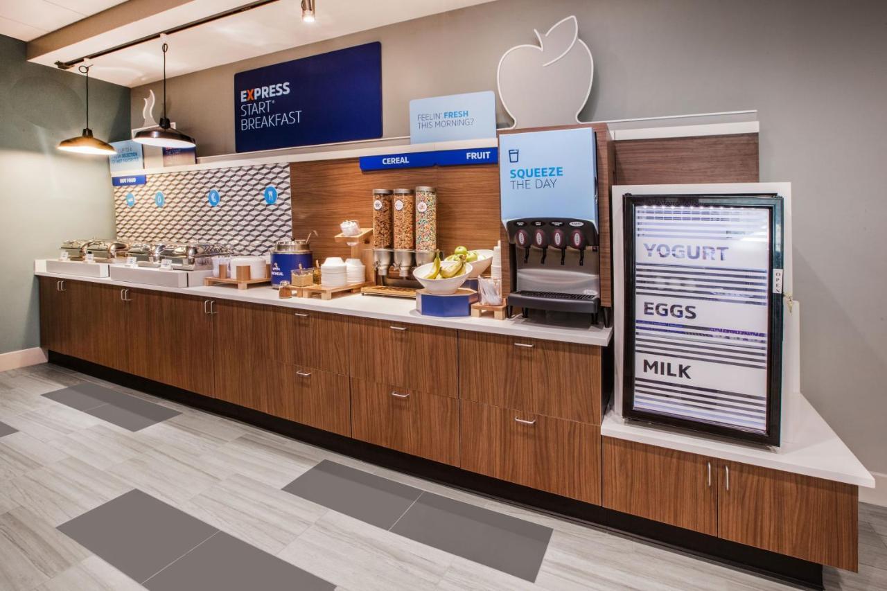 Holiday Inn Express Johnson City By Ihg Екстер'єр фото